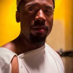 Lisa Tiffian en 'Kink' ¡Diosa ninfómana puta tomada y follada en grupo por el Consejo Griego! (Miniatura 5)