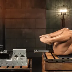 Liv Revamped en 'Kink' ¡Todo anal todo el día! (Miniatura 8)