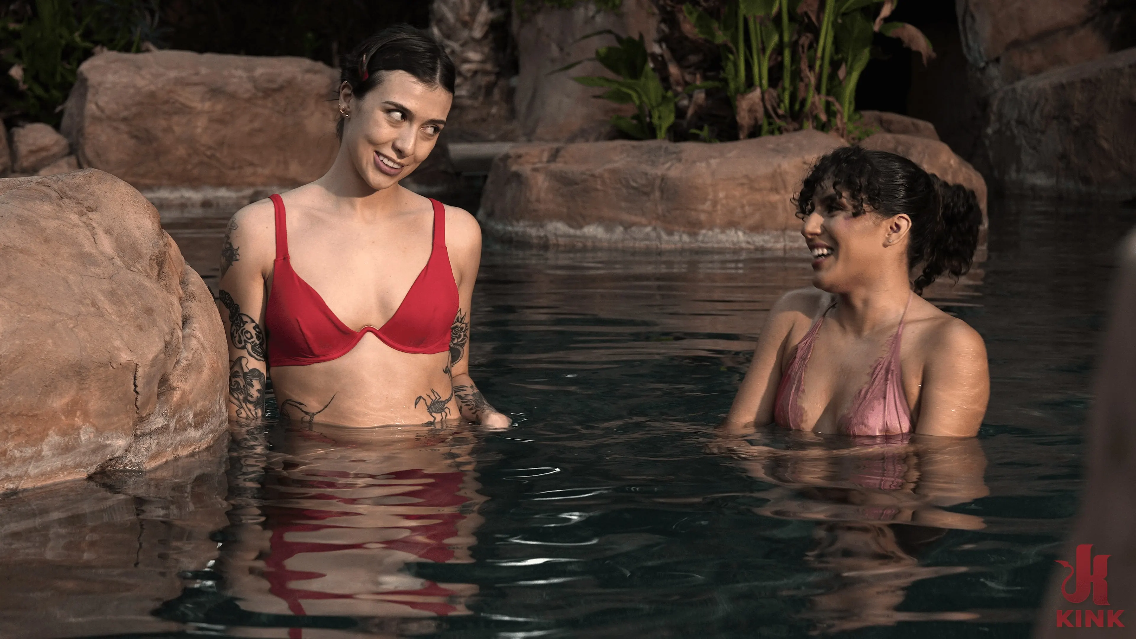 Kink 'Invitado no deseado - Halloween Anal: Liv Revamped, Nova Flame y Christian Wilde' protagonizando Liv Revamped (foto 1)