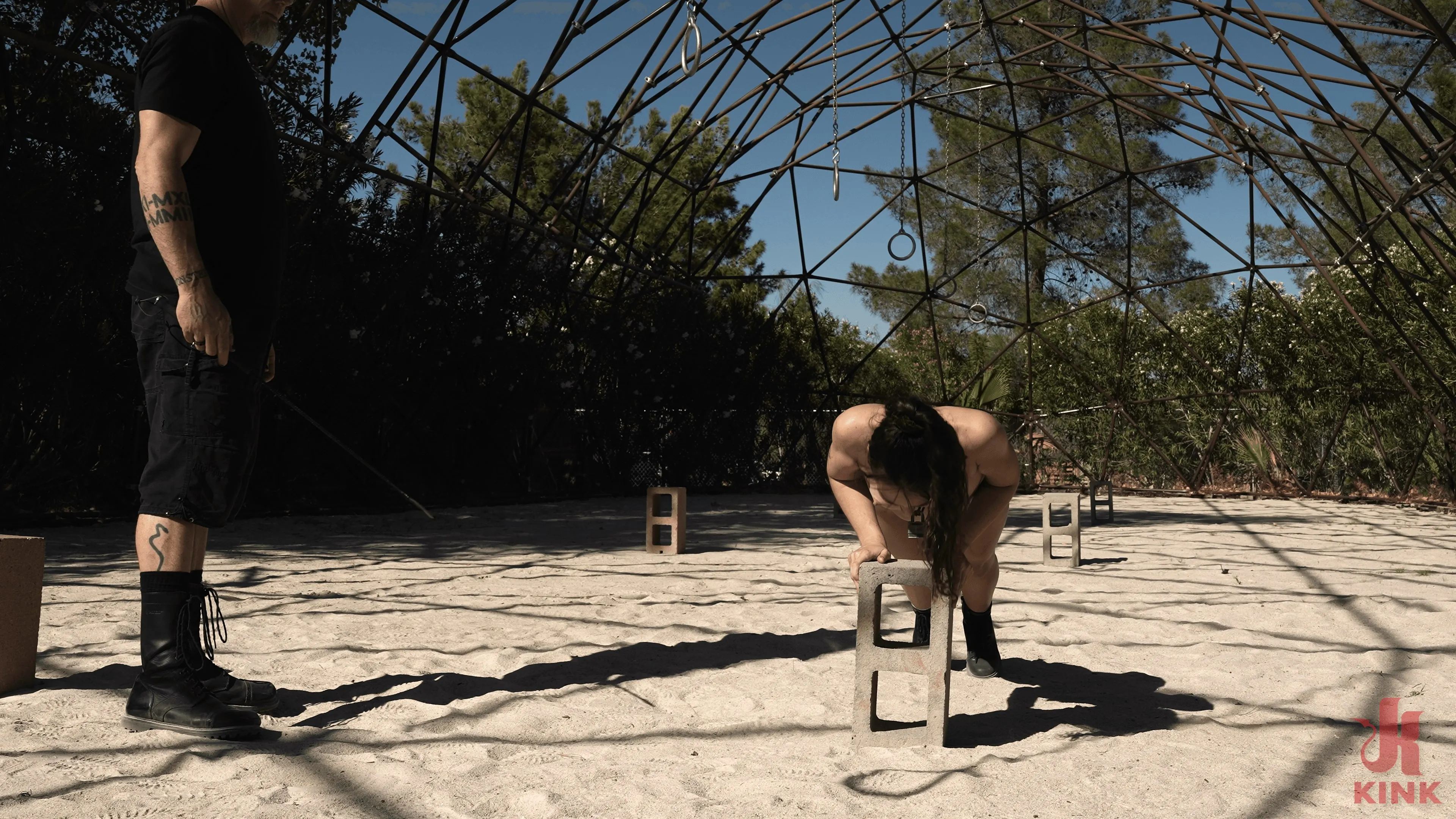 Liz Jordan に '提出の学校:リズジョーダン-3日目' from 'Kink' (写真 15) Kink '提出の学校:リズジョーダン-3日目' 主演 Liz Jordan (写真 15)