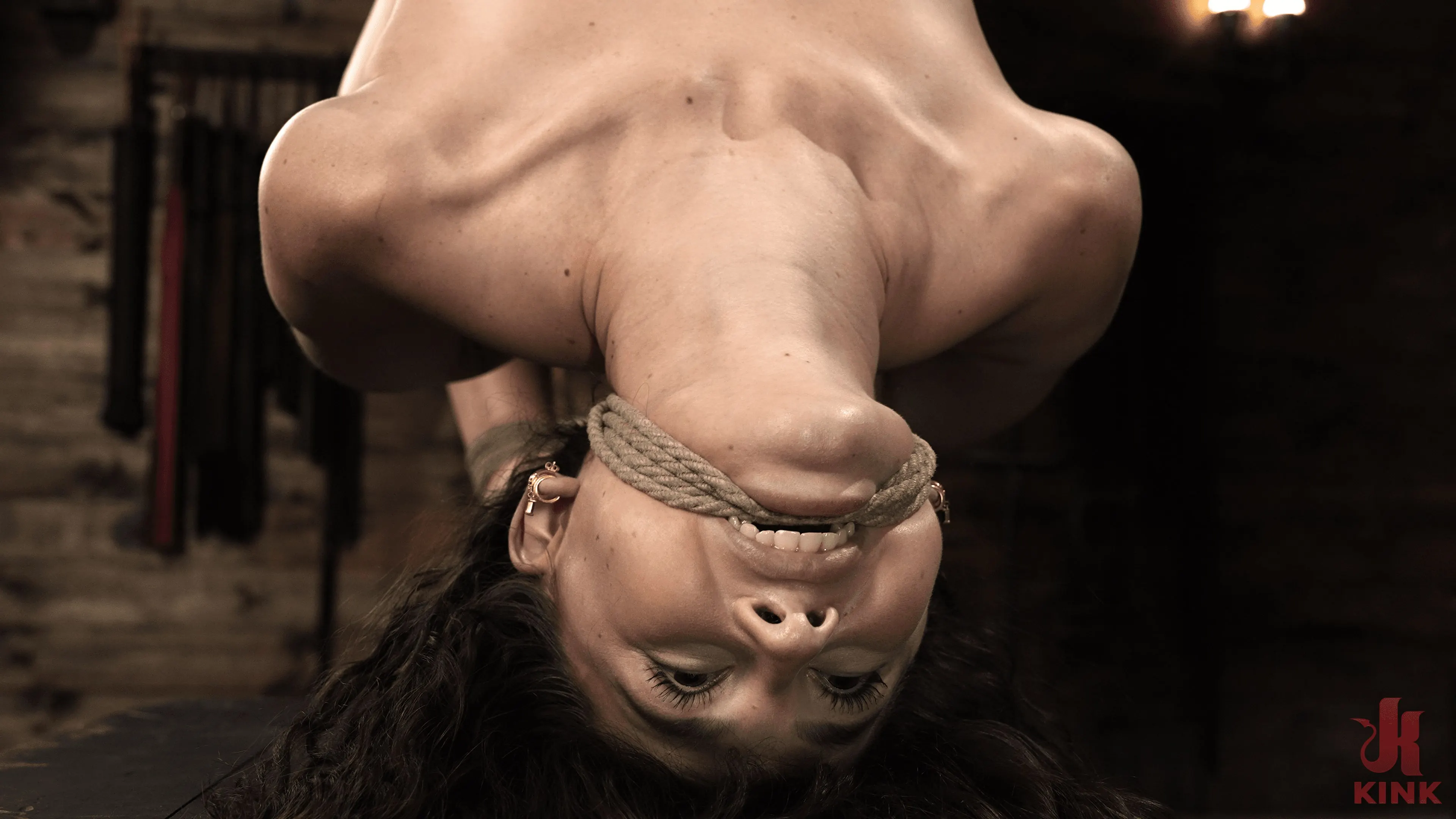 Liz Jordan に '提出の学校:リズジョーダン-4日目' from 'Kink' (写真 27) Kink '提出の学校:リズジョーダン-4日目' 主演 Liz Jordan (写真 27)