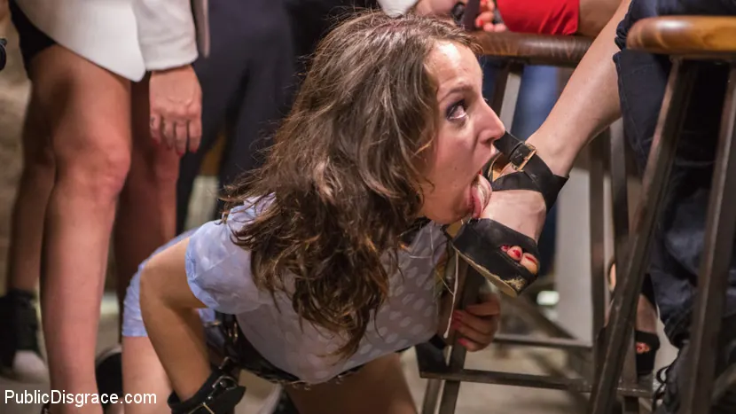 Kink 'バルセロナのパブリック・ファック・トーイ' 主演 Liz Rainbow (写真 10)