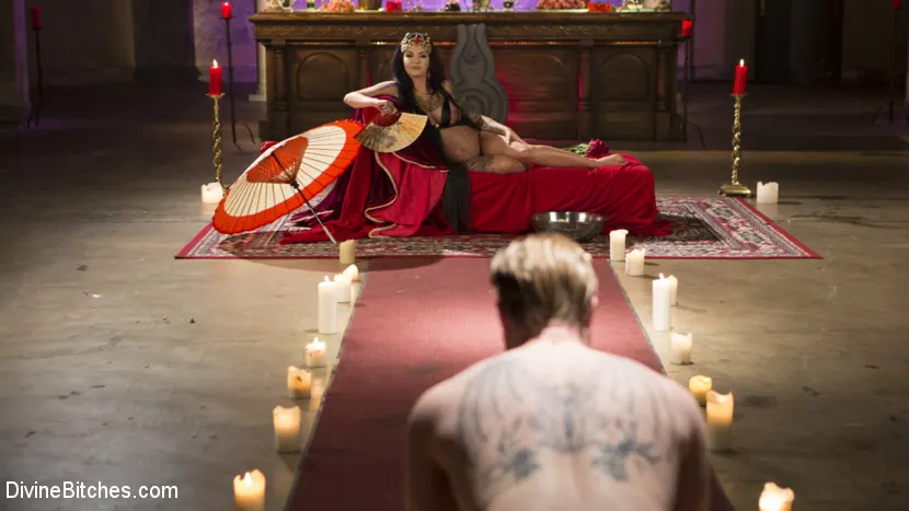 Kink '神の豊饒！' 主演 Lola Luscious (写真 15)