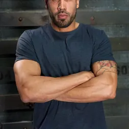 London Keyes に 'Kink' 処罰されたマッサージ (サムネイル 9)