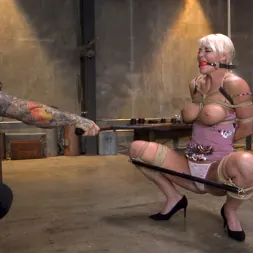 London River en 'Kink' MILF London River brutalizada con sexo duro y ataduras con cuerdas (Miniatura 1)