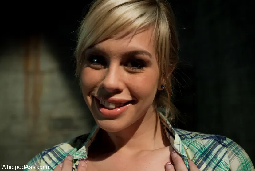 Kink '19 Year Old Tramp: I am an anal whore!' starring Lorelei Lee (Photo 17)