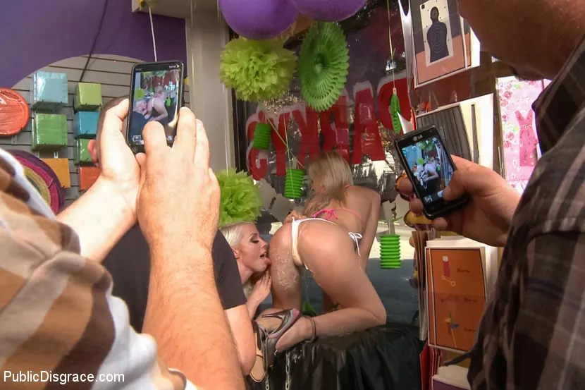 Kink 'Blonde Babe is Bound and Ass Fucked in Public' starring Lorelei Lee (Photo 14)