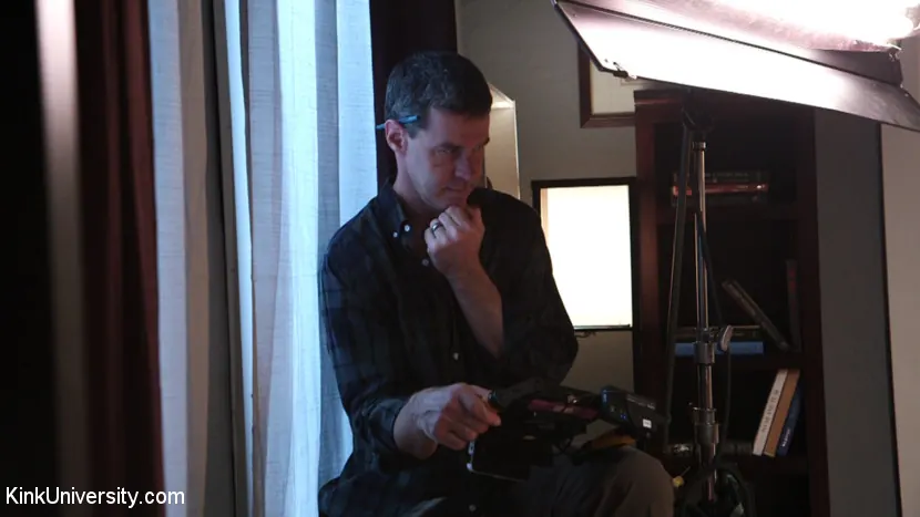 Kink '深い内部：セックスと提出' 主演 Lorelei Lee (写真 7)