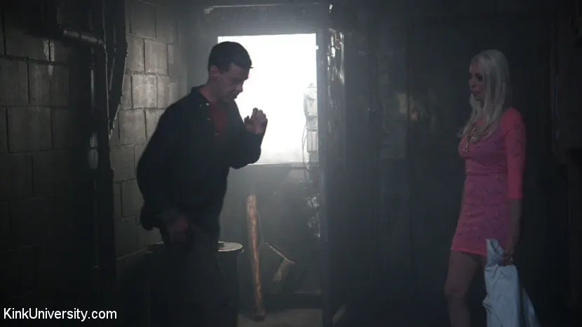 Kink '深い内部：セックスと提出' 主演 Lorelei Lee (写真 11)