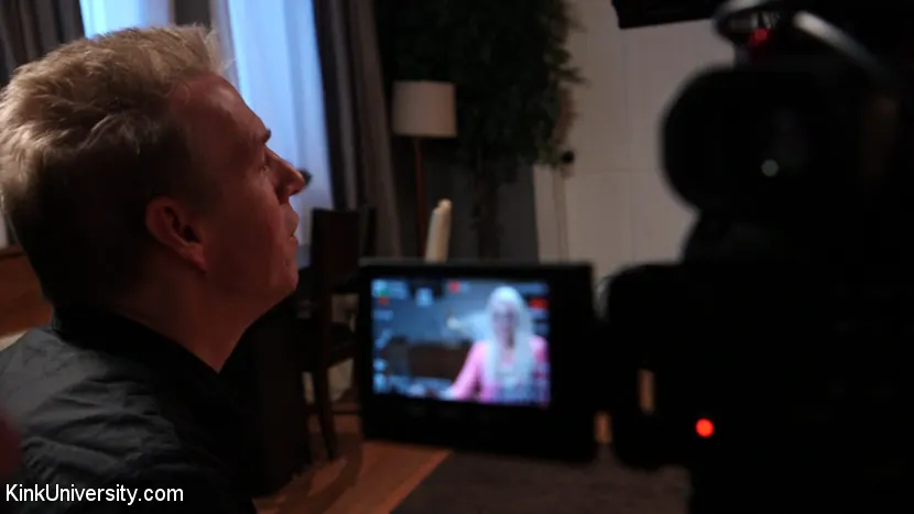 Kink '深い内部：セックスと提出' 主演 Lorelei Lee (写真 27)