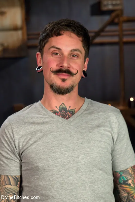 Kink 'Entrenamiento de masculinidad con la amante Lorelei Lee' protagonizando Lorelei Lee (foto 1)