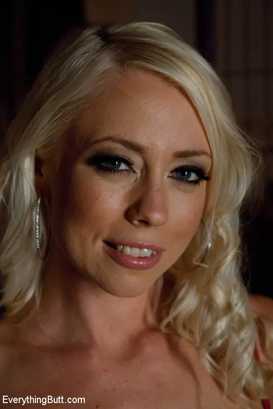 Kink 'バッチ交換' 主演 Lorelei Lee (写真 2)