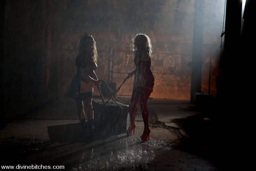 Kink 'The apocalypse and the last piece of man meat on earth!' starring Lorelei Lee (Photo 23)