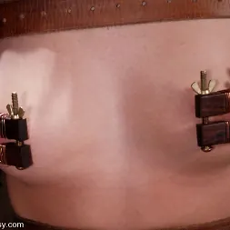 Lorena Sanchez に 'Kink' and Claire Adams (サムネイル 4)