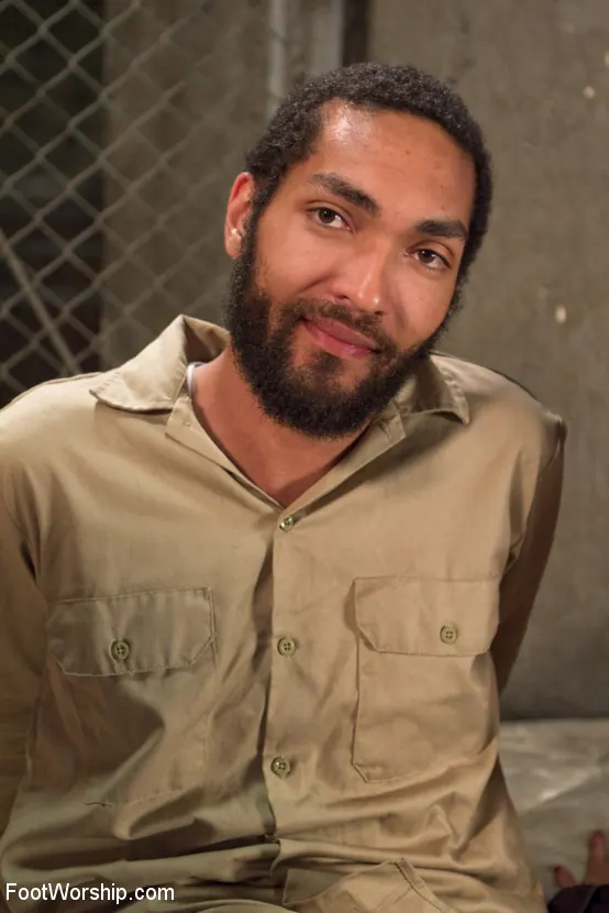 Kink 'Las putas de los pies castigan al mirón' protagonizando Lotus Lain (foto 13)