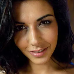 Lou Charmelle に 'Kink' フランス語アナルおっぱい (サムネイル 15)