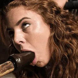 Lumi Ray に 縛られて潮吹き:ルミレイ (写真 8) Lumi Ray に 'Kink' 縛られて潮吹き:ルミレイ (サムネイル 8)