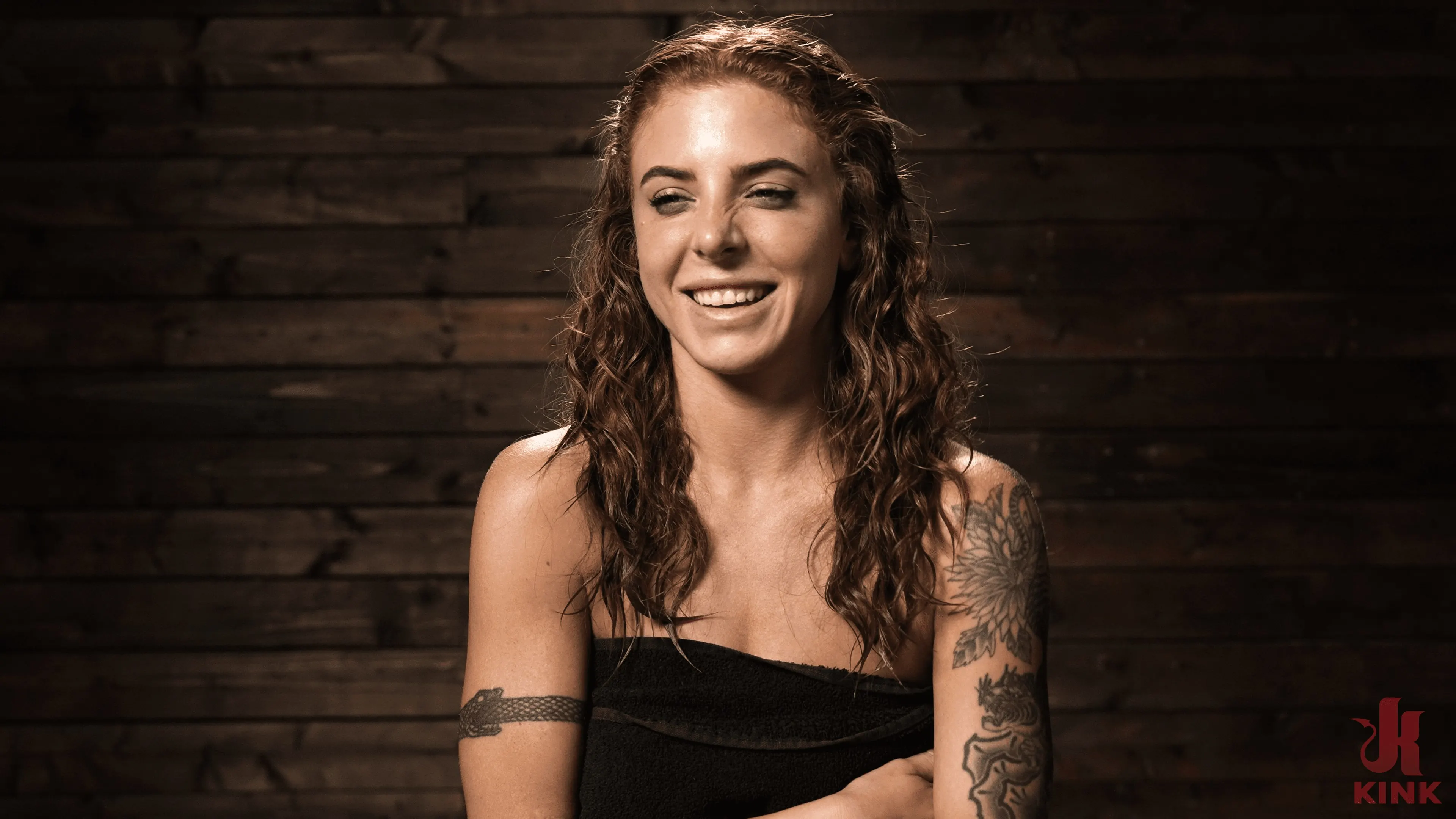 Lumi Ray に '縛られて潮吹き:ルミレイ' from 'Kink' (写真 29) Kink '縛られて潮吹き:ルミレイ' 主演 Lumi Ray (写真 29)