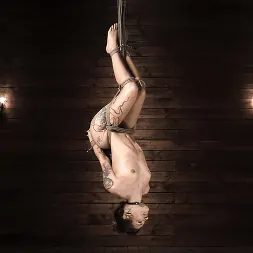 Luna Lovely に 彼女の価値を証明する:ルナラブリー (写真 16) Luna Lovely に 'Kink' 彼女の価値を証明する:ルナラブリー (サムネイル 16)