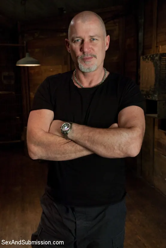 Lyla Storm en 'Puta de esclavitud: Lyla Storm' from 'Kink' (foto 10) Kink 'Puta de esclavitud: Lyla Storm' protagonizando Lyla Storm (foto 10)