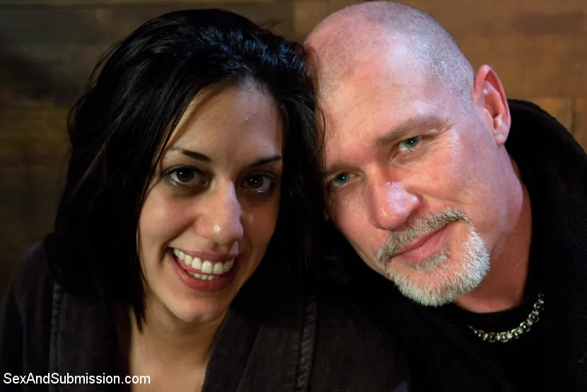 Lyla Storm en 'Puta de esclavitud: Lyla Storm' from 'Kink' (foto 19) Kink 'Puta de esclavitud: Lyla Storm' protagonizando Lyla Storm (foto 19)