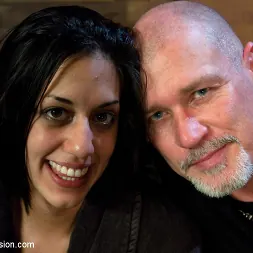 Lyla Storm en Puta de esclavitud: Lyla Storm (foto 19) Lyla Storm en 'Kink' Puta de esclavitud: Lyla Storm (Miniatura 19)