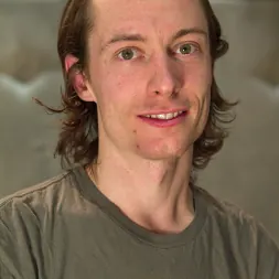 Lyla Storm en 'Kink' Humillación de pies, pisoteo y látex (Miniatura 12)