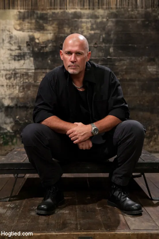 Lyla Storm en 'Cums and Squirts just from Sucking Cock - Dominated by Mark Davis!' from 'Kink' (foto 1) Kink 'Cums and Squirts just from Sucking Cock - Dominated by Mark Davis!' protagonizando Lyla Storm (foto 1)