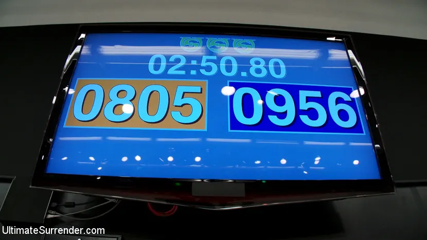 Kink 'Rd 34 April's Tag Team：最終ラウンドで勝者を決定！ライブスクリプティングされていない性的なレスリング!!' 主演 Lyla Storm (写真 19)