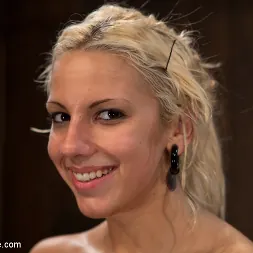 Lylith Lavey in 'Kink' Slave 4 U (Thumbnail 7)