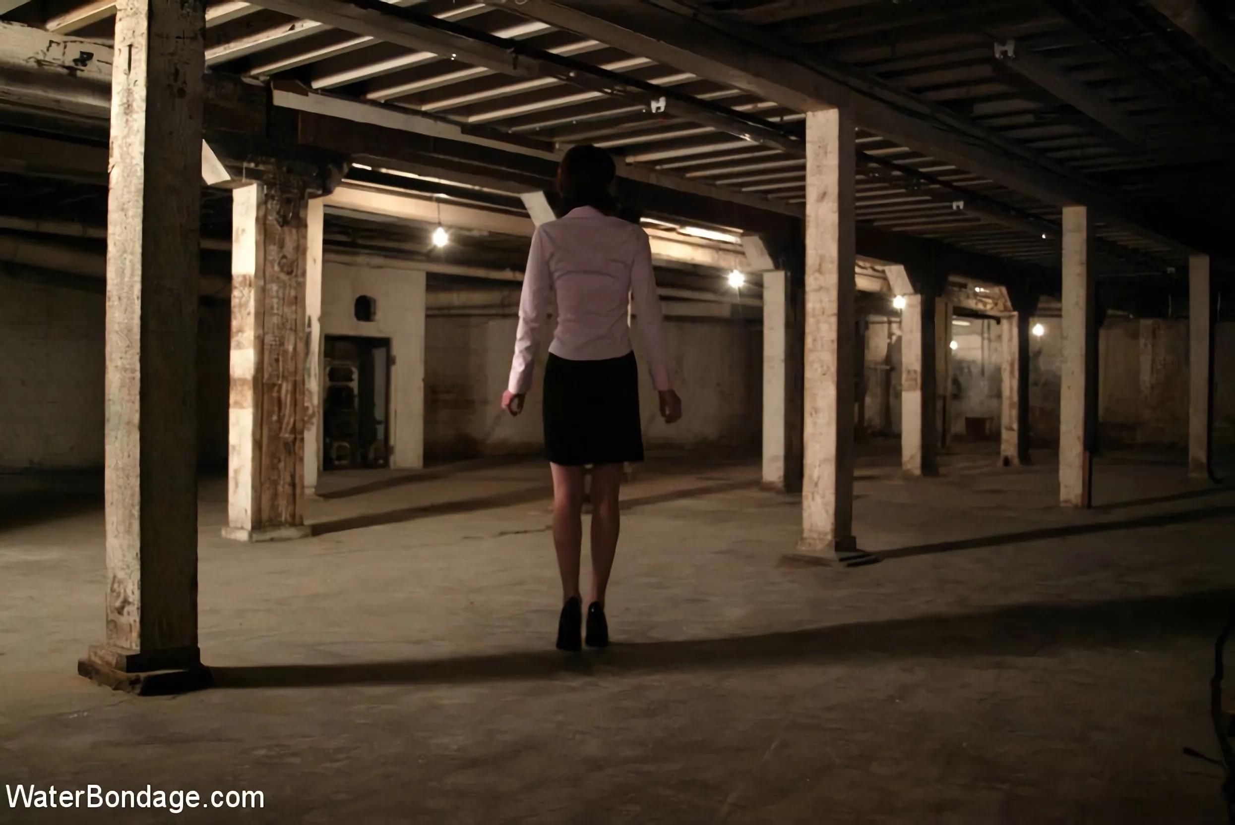 Kink 'Lynn Dumaire' starring Lynn Dumaire (Photo 1)