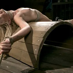 Lyra Law に 'Kink' セクシーなブロンドのMistresはロープのボンデージと苦しみに提出 (サムネイル 8)