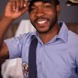 Maci May に 'Kink' URGE：暗闇の中で女性はコックから安全です！ (サムネイル 4)