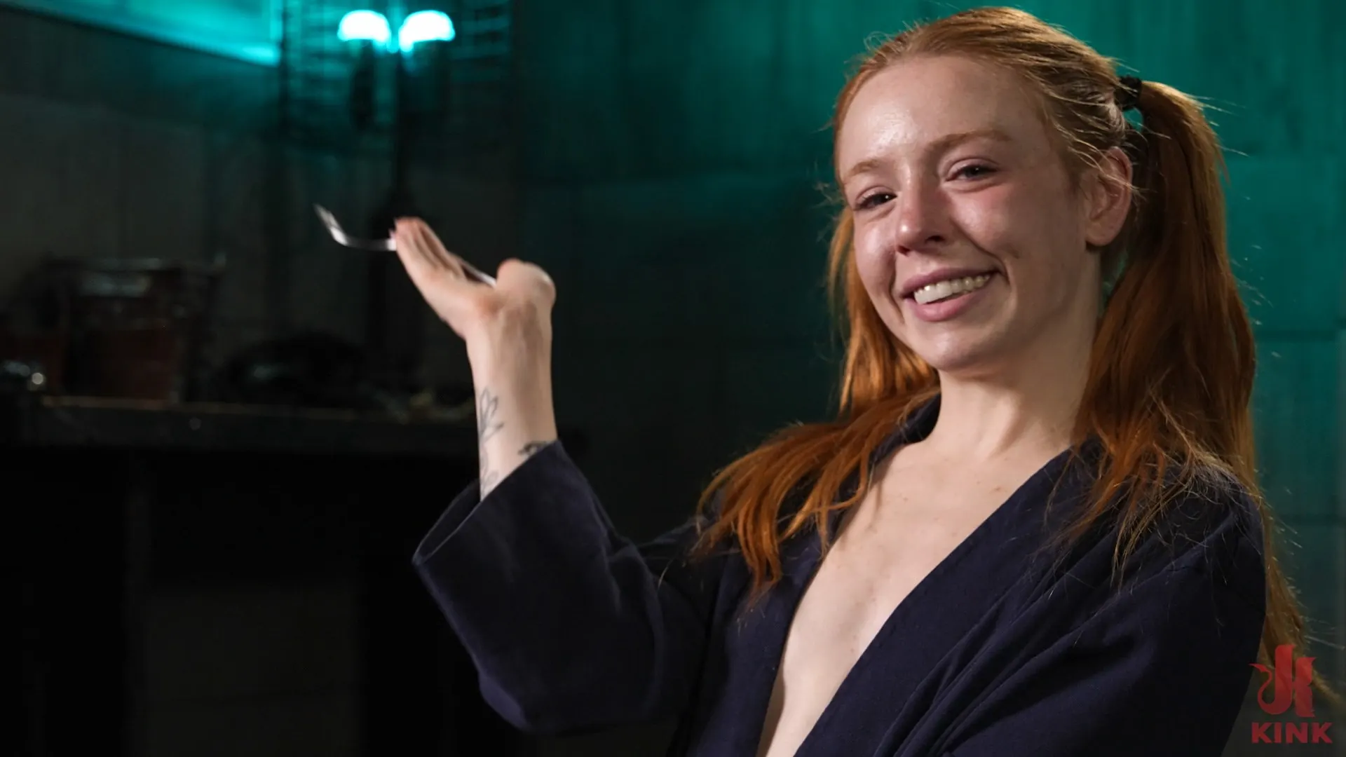 Kink 'Solo tómalo' protagonizando Madi Collins (foto 30)