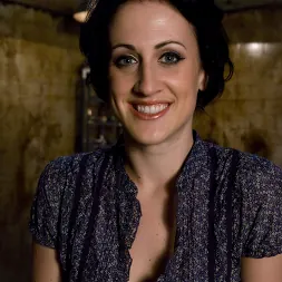 Madison Young en La pesadilla del Day Spa de Dylan (foto 2) Madison Young en 'Kink' La pesadilla del Day Spa de Dylan (Miniatura 2)