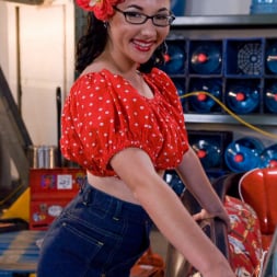 Maggie Mayhem in 'Kink' Retro Chick gets her mechanic to butt fuck her (Thumbnail 2)