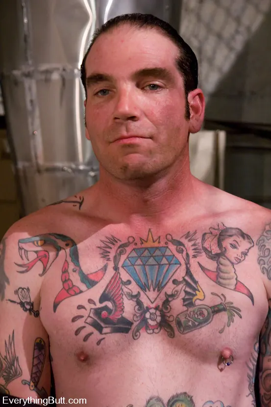 Kink 'Retro Chick gets her mechanic to butt fuck her' starring Maggie Mayhem (Photo 15)