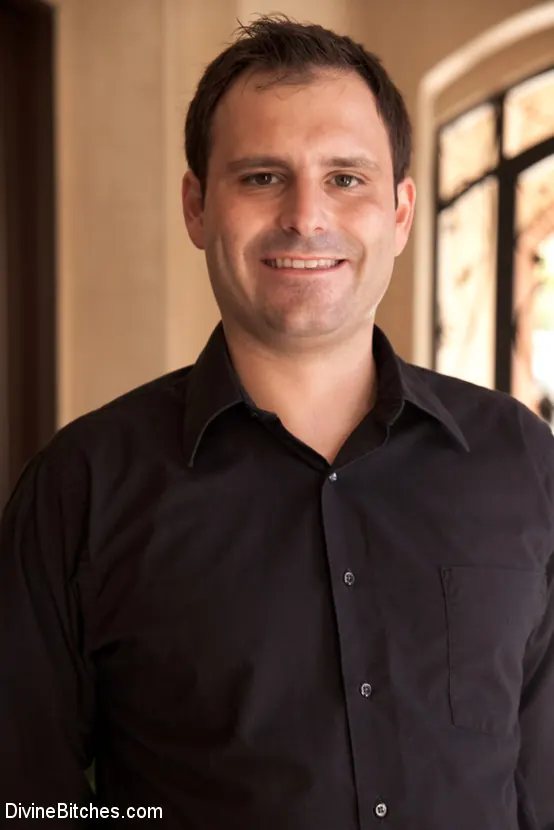 Kink 'Unas vacaciones divinas: la realidad de la femdom' protagonizando Maitresse Madeline (foto 4)