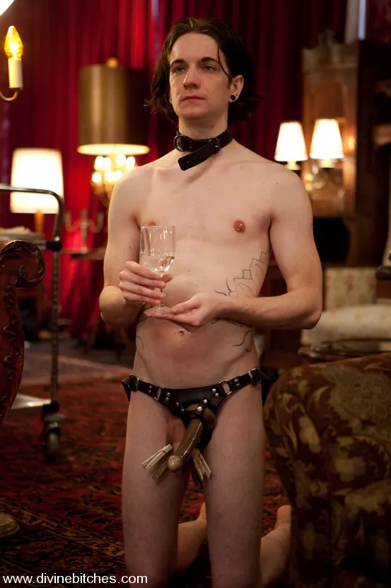 Kink '¡Fiesta del Té Divino EN VIVO!' protagonizando Maitresse Madeline (foto 21)