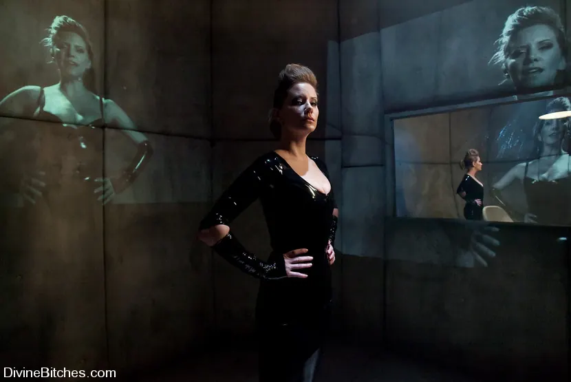 Kink 'Dominación femenina 2.0' protagonizando Maitresse Madeline (foto 1)