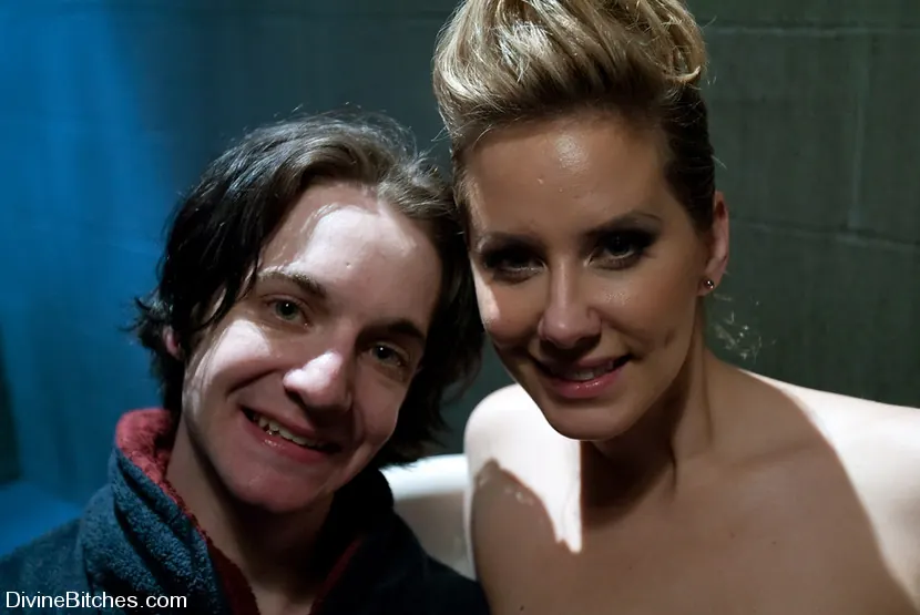 Kink 'Dominación femenina 2.0' protagonizando Maitresse Madeline (foto 14)