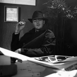 Maitresse Madeline en 'Kink' Bésame los pies mortalmente (Miniatura 15)