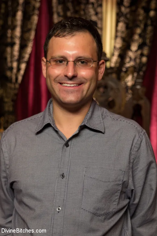 Kink 'Maison De La Maitresse: ¡Una fantasía de cornudo brutal! ADVERTENCIA: ¡No apto para cardíacos!' protagonizando Maitresse Madeline (foto 17)