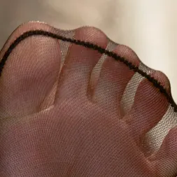 Maitresse Madeline en 'Kink' ¡Adelanto del fetiche de pies en POV de Maitresse Madeline, BONUS! (Miniatura 9)