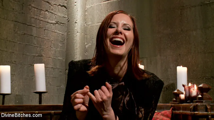 Kink 'Punto de vista adicional sobre la humillación del pene pequeño de la señorita Madeline' protagonizando Maitresse Madeline (foto 10)