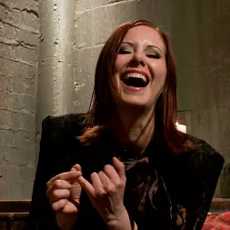 Maitresse Madeline en 'Kink' Punto de vista adicional sobre la humillación del pene pequeño de la señorita Madeline (Miniatura 10)