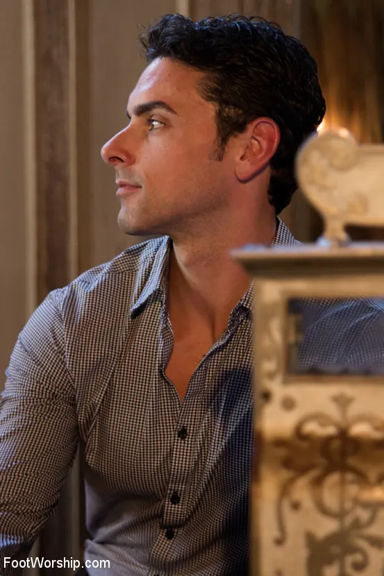 Kink 'Talla 8 12: ¡La señorita Madeline se deja follar!' protagonizando Maitresse Madeline (foto 14)