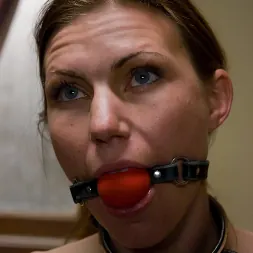 Maitresse Madeline in 'Kink' Slave Girl Earns a Bed (Thumbnail 8)