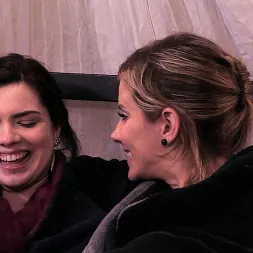 Maitresse Madeline en 'Kink' ¡El enfoque suave para una follada anal intensa! (Miniatura 9)