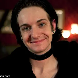 Maitresse Madeline en 'Kink' Entrenamiento de un criado: Episodio 5 La graduación de Kade (Miniatura 11)